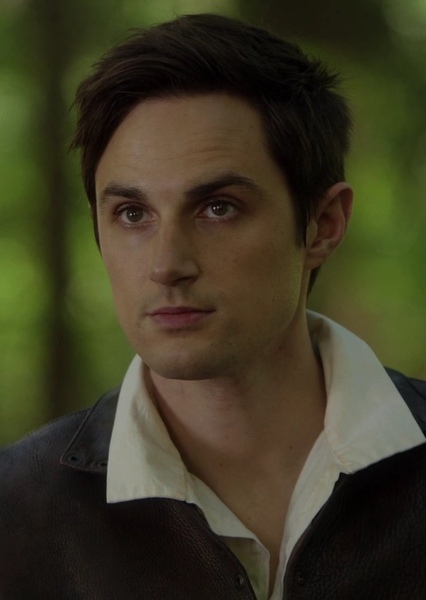Henry Mills photo