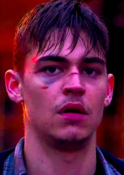 Hero Fiennes Tiffin photo