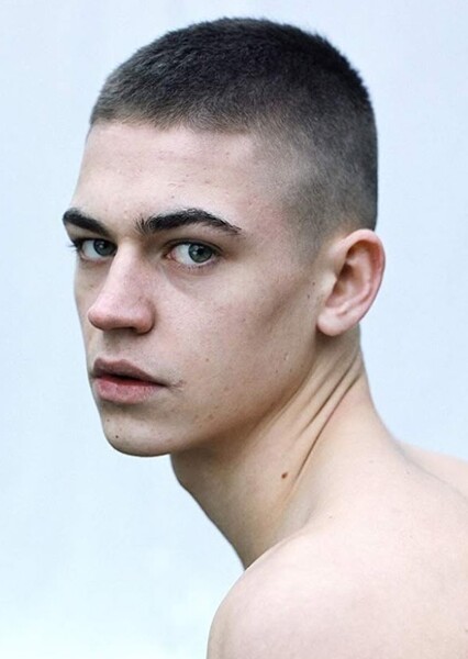 Hero Fiennes Tiffin photo