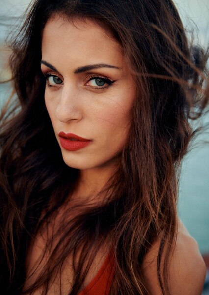 Hiba Abouk