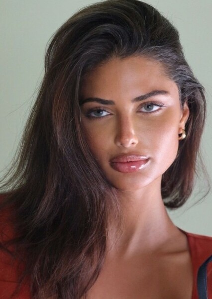 Hibah Youssef photo