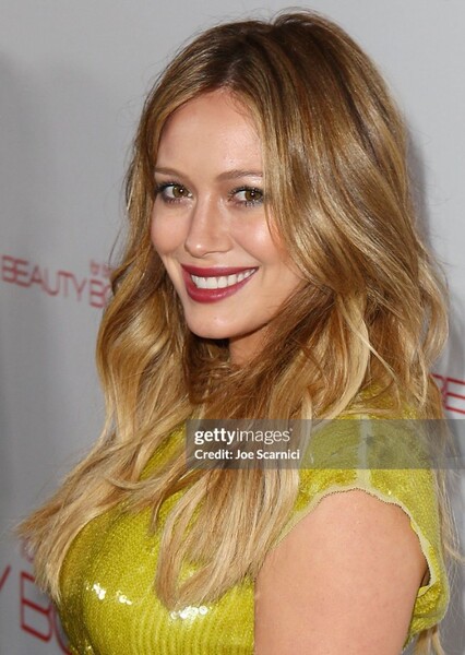 Hilary Duff photo
