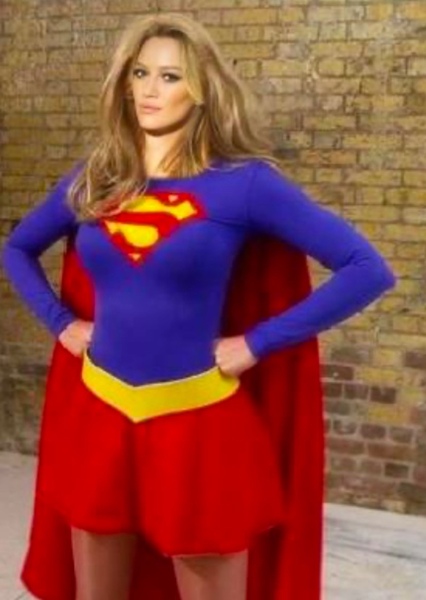 Hilary Duff (Supergirl)