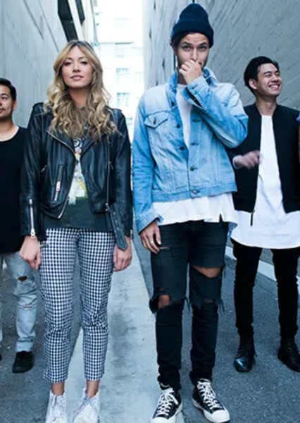 Hillsong Young & Free photo