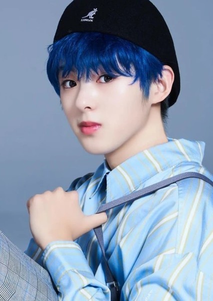 Hiroto Ikumi photo