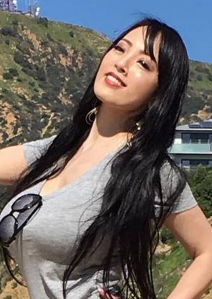 Hitomi Tanaka photo