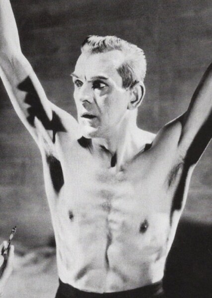 Hjalmar Poelzig photo