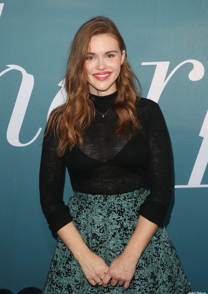 Holland Roden photo