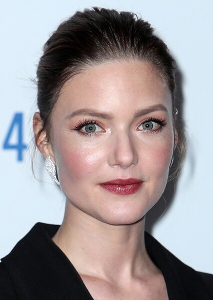 Holliday Grainger photo