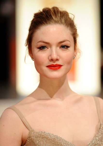 Holliday Grainger photo
