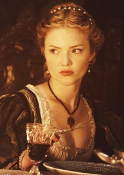 Holliday Grainger photo