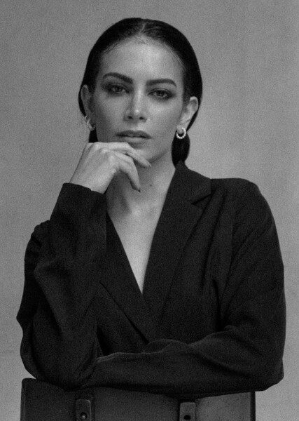 Hollie Bahar photo
