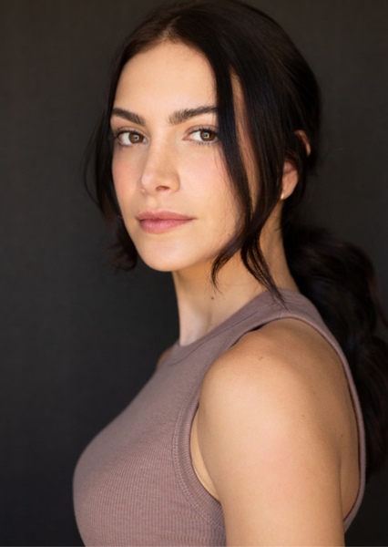 Hollie Bahar photo