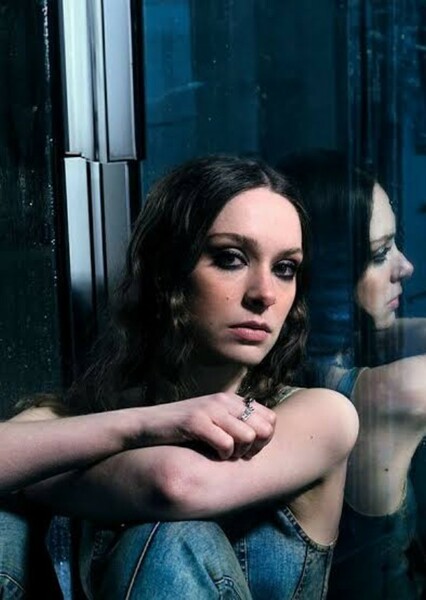 Holly Humberstone photo