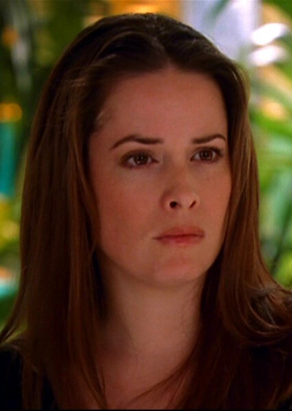 Holly Marie Combs photo