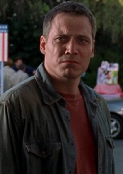 Holt McCallany photo