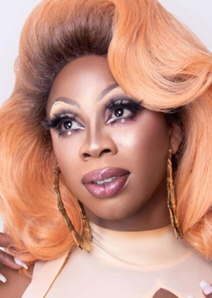 Honey Davenport photo