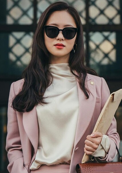 Hong Cha-Young