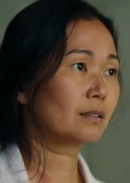 Hong Chau photo