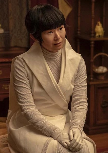 Hong Chau photo