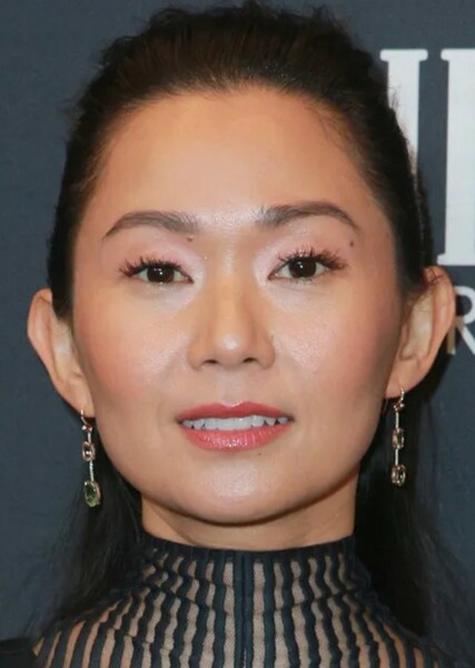 Hong Chau photo