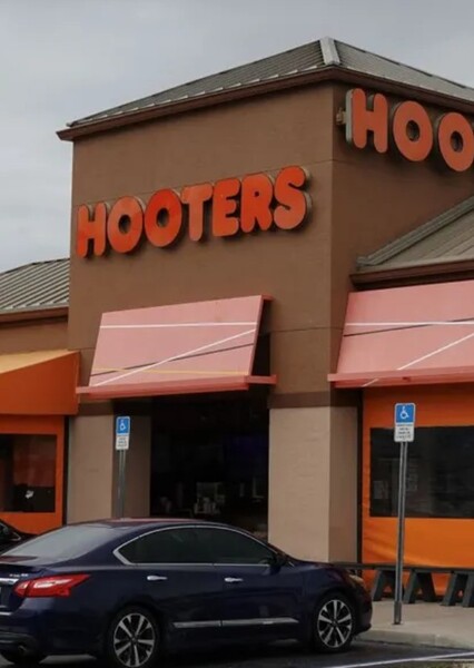 Hooters