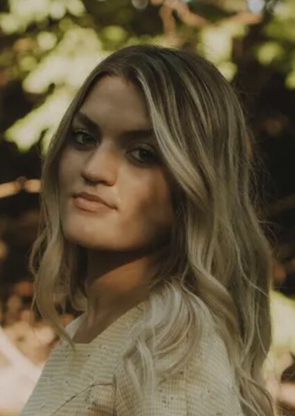 Hope Harding photo