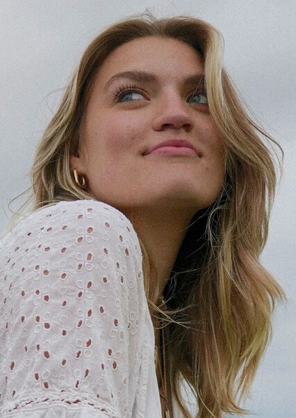 Hope Harding photo