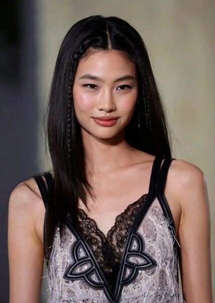HoYeon Jung photo