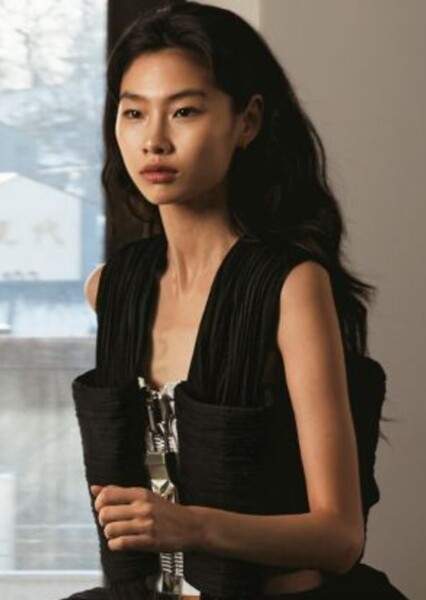 HoYeon Jung photo