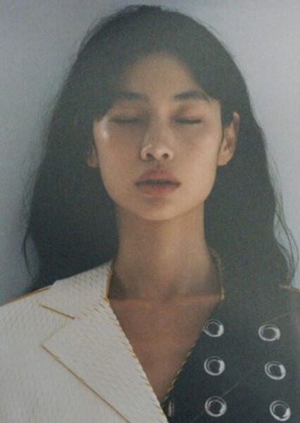 HoYeon Jung photo
