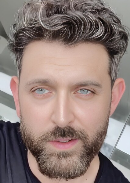 Hrithik Roshan photo