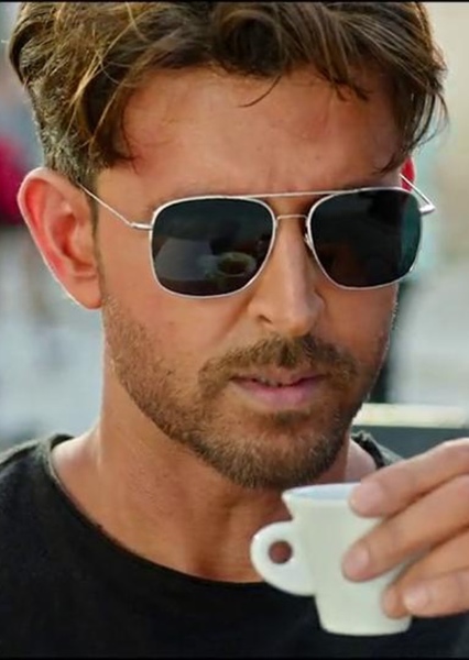 Hrithik Roshan photo