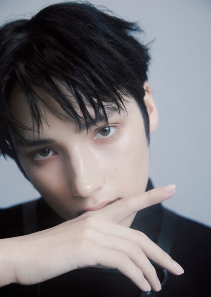 Huening Kai photo