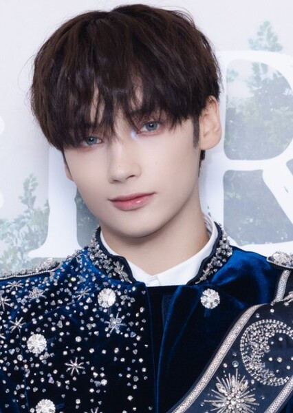 Huening Kai photo
