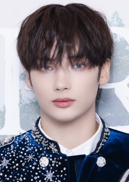 Huening Kai photo