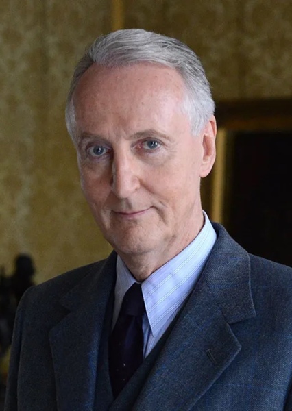 Hugh Fraser photo