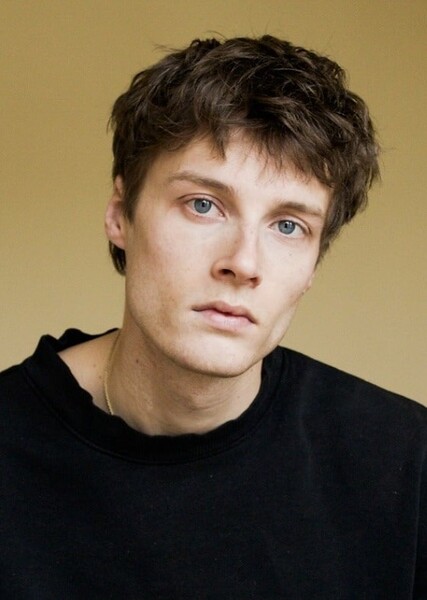 Hugh Laughton-Scott photo
