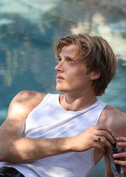 Hugh Laughton-Scott photo