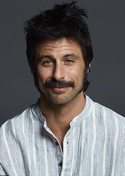 Hugo Silva photo