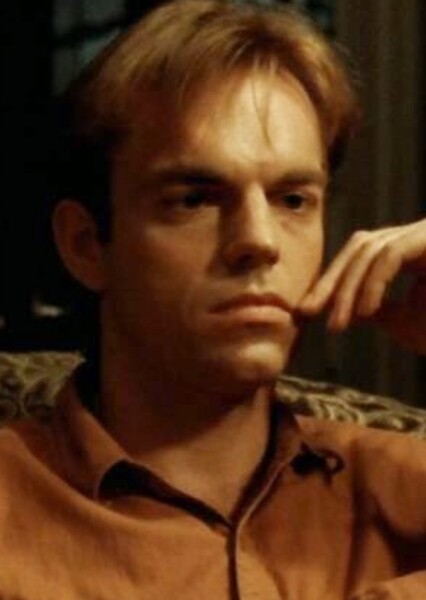Hugo Weaving