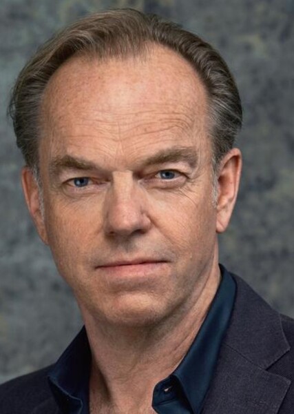 Hugo Weaving