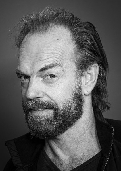 Hugo Weaving photo