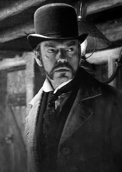 Hugo Weaving photo