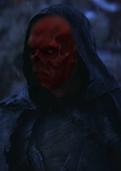 Hugo Weaving