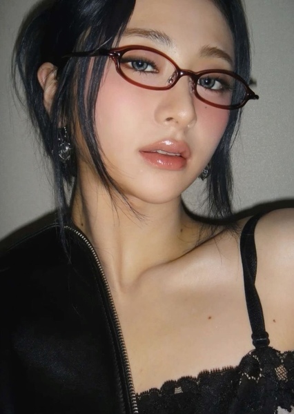 Huh Yunjin
