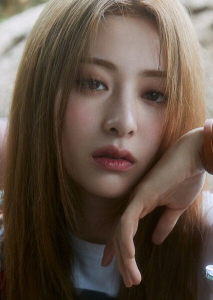 Huh Yunjin