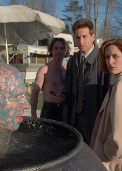 Humbug (The X-Files episode)