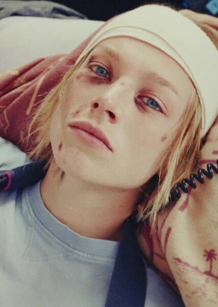 Hunter Schafer photo