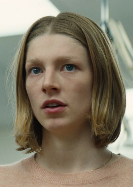 Hunter Schafer photo